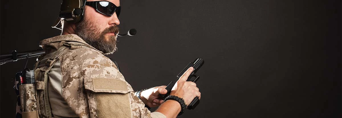 How does a gas pistol work?